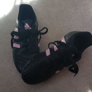 Girls sport cleats
